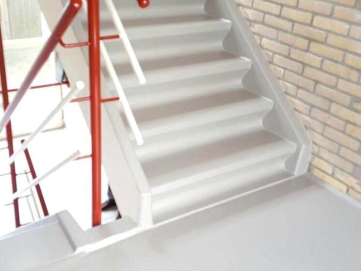 Schoon trappenhuis in appartementencomplex